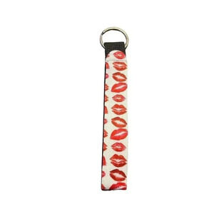 RED LIP KISSES WRIST KEYCHAIN